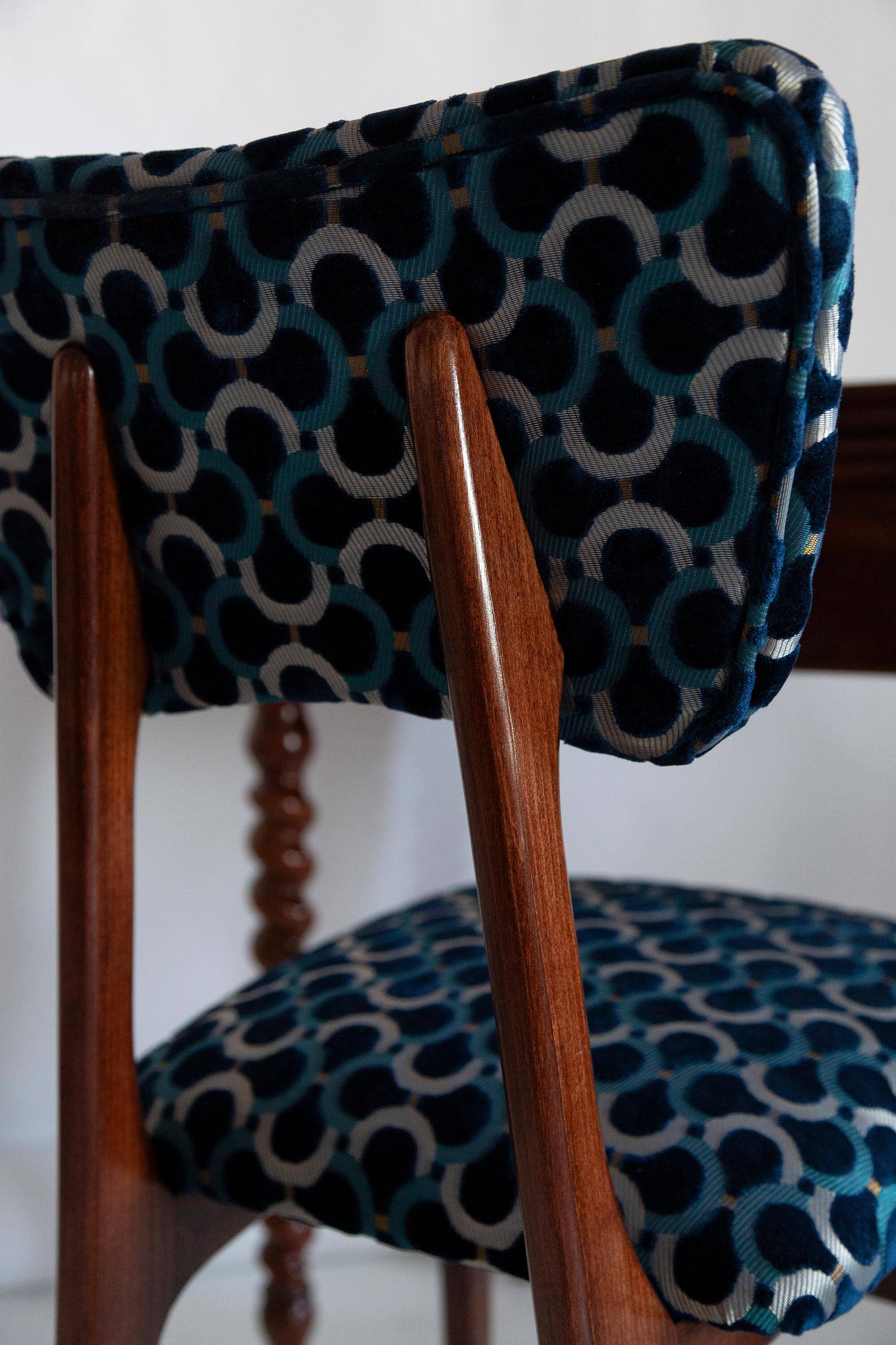 Chaise Butterfly Mid-Century en Velours Scarabeo Bleu et Bois Foncé, Europe, 1960