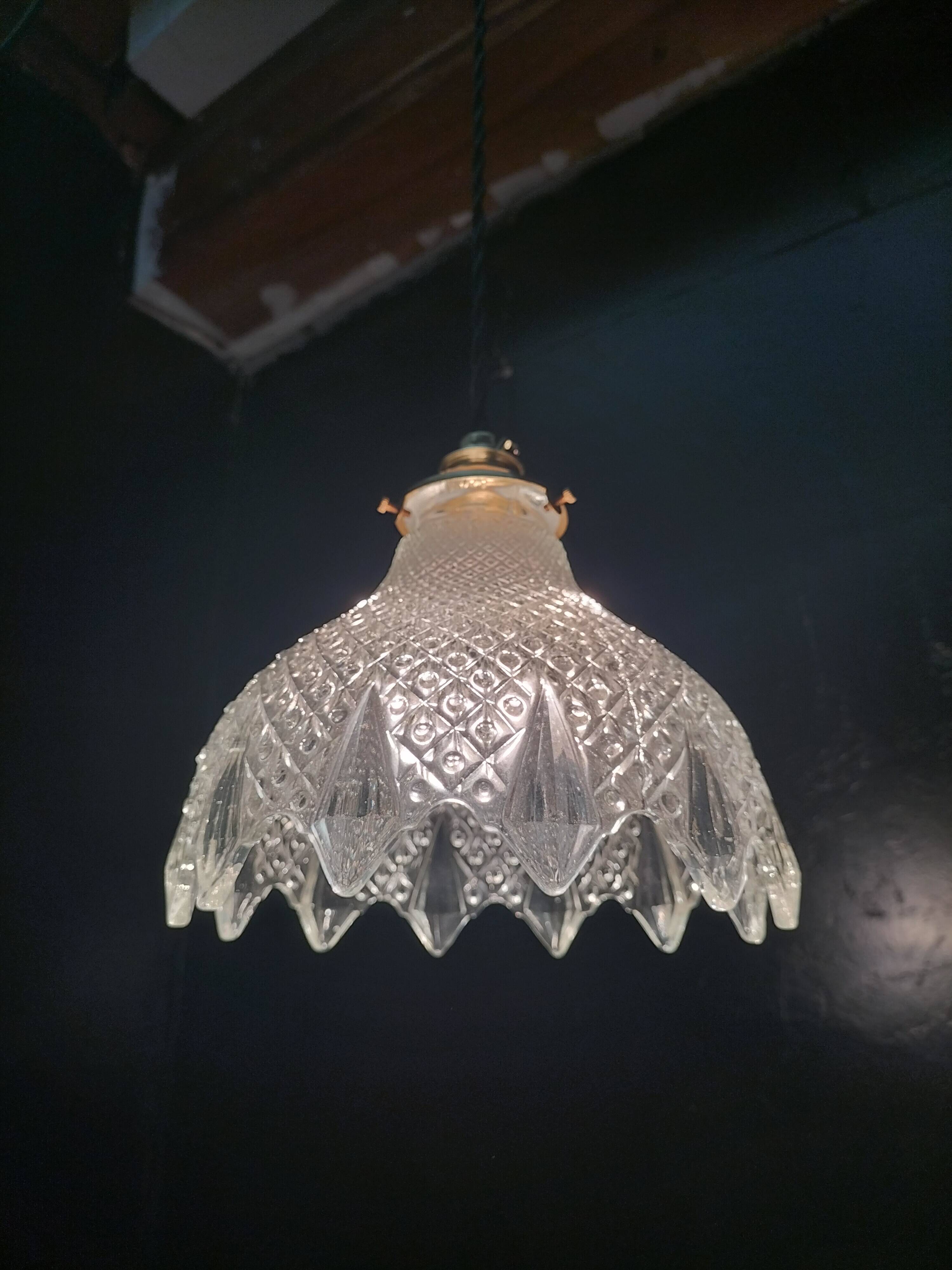 Holophane suspension