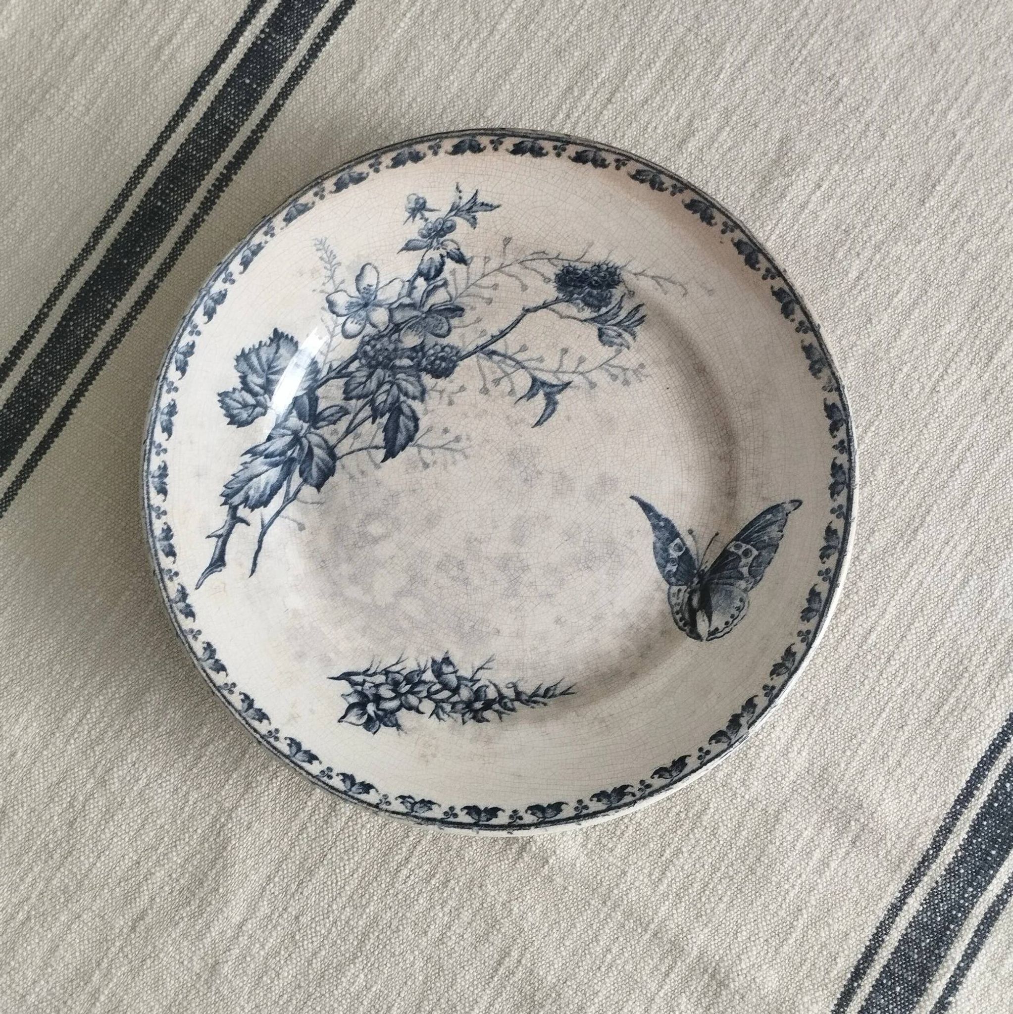 Assiette montée terre de fer Sarreguemines U&C « Carmen »