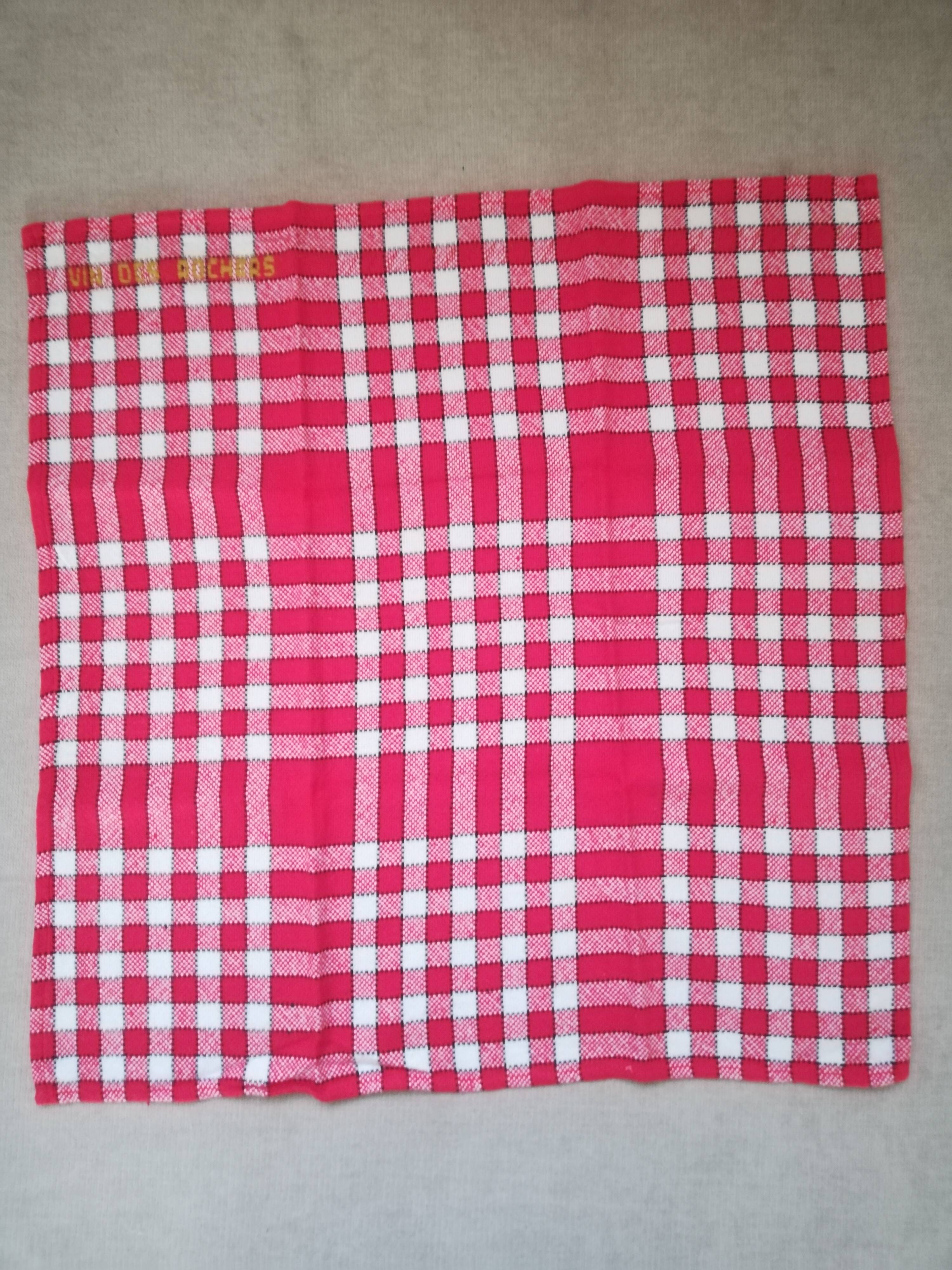 Vintage gingham napkins