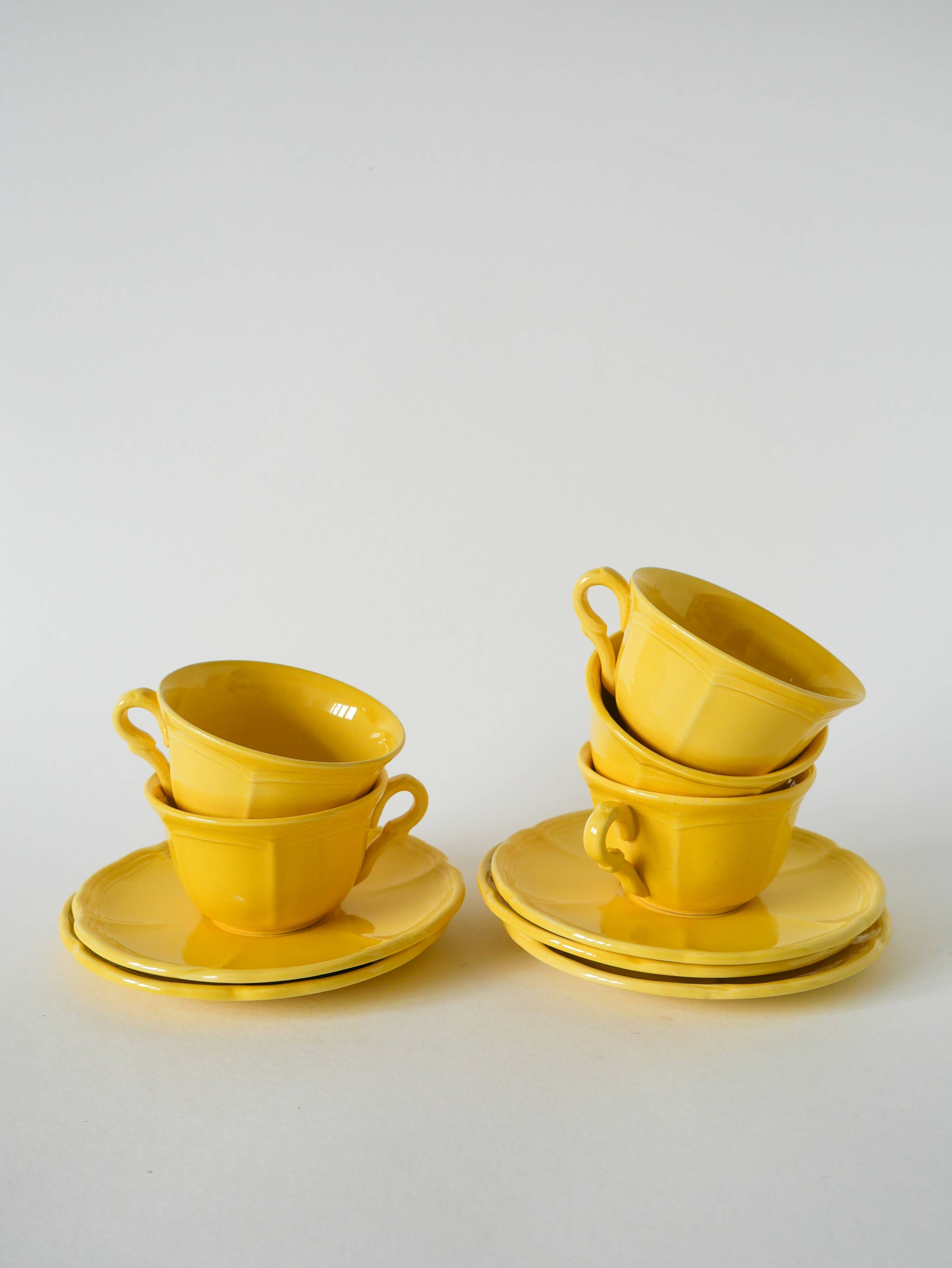 Set of 5 Badonviller lemon yellow cups and saucers, 1960