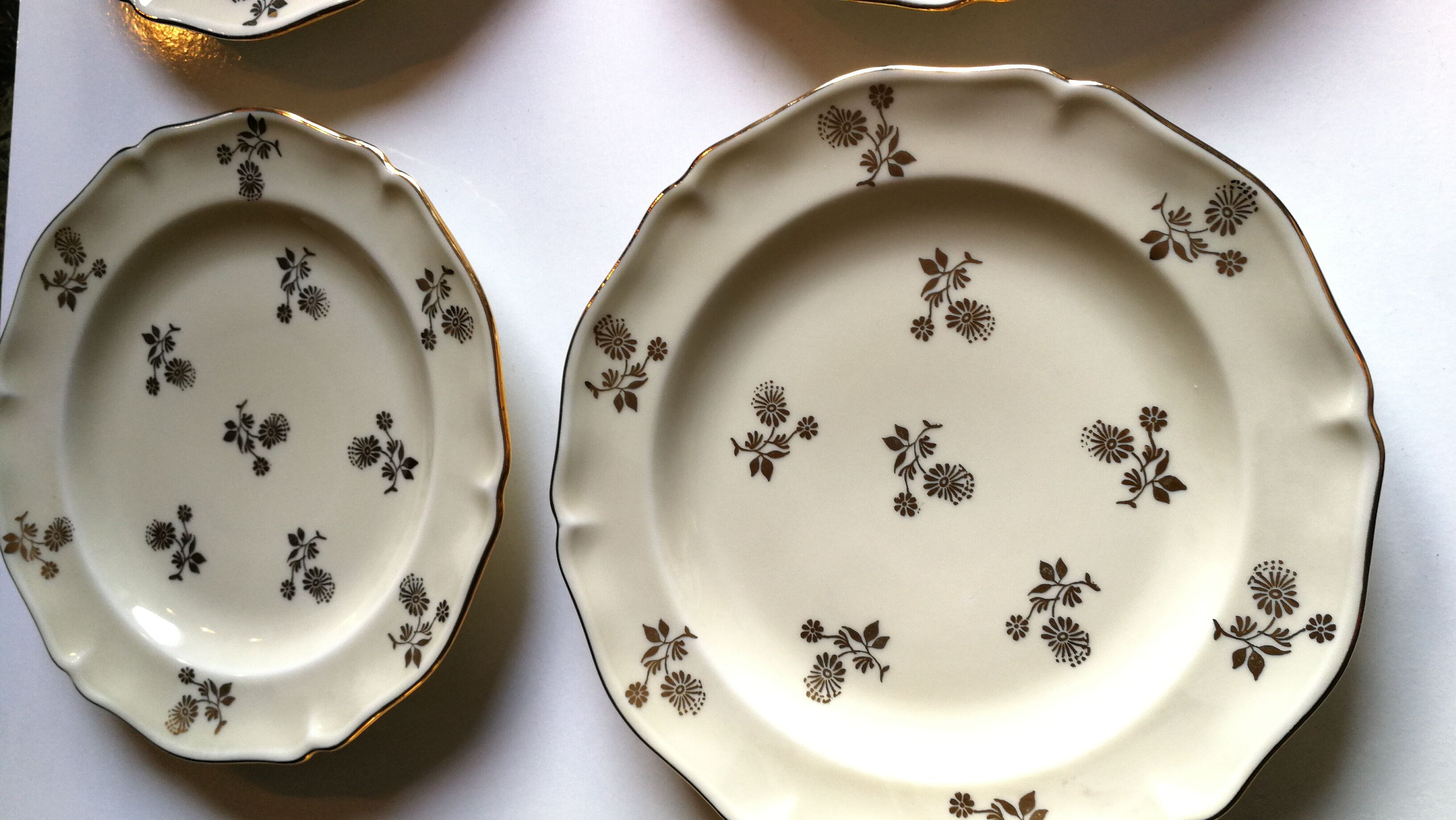 Dessert, beginning 20th, ANC Royal Limoges porcelain plates