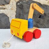 Wooden articulated truck toy