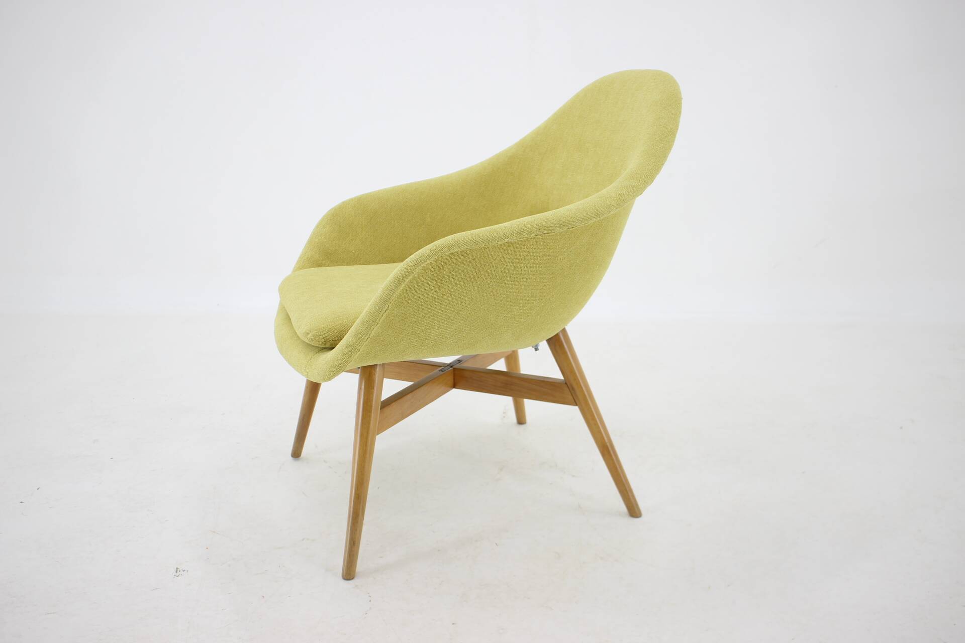 1960s Miroslav Navratil Shell Lounge Chair, Czechoslovakia