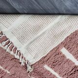 Handmade pure wool rug, traditional size 200 x 300 cm.