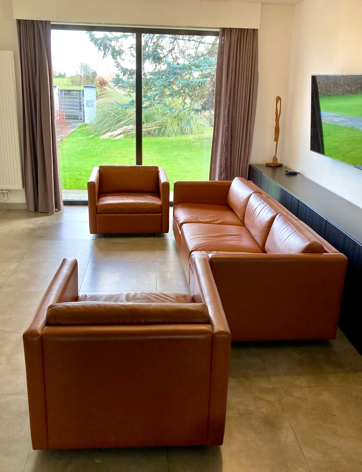 Gold leather salon by Charles Pfister for Knoll 1970