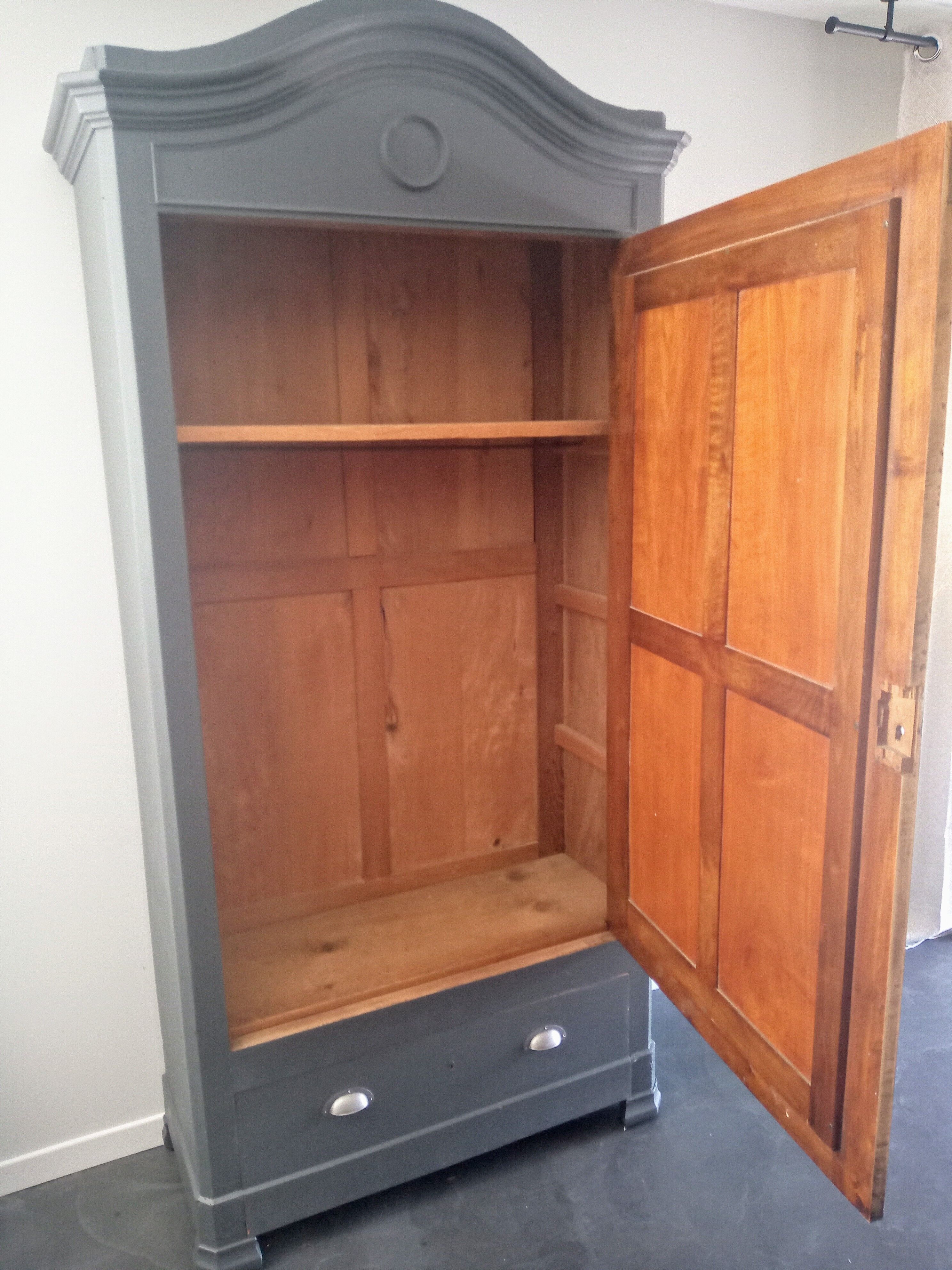 Good-looking wardrobe