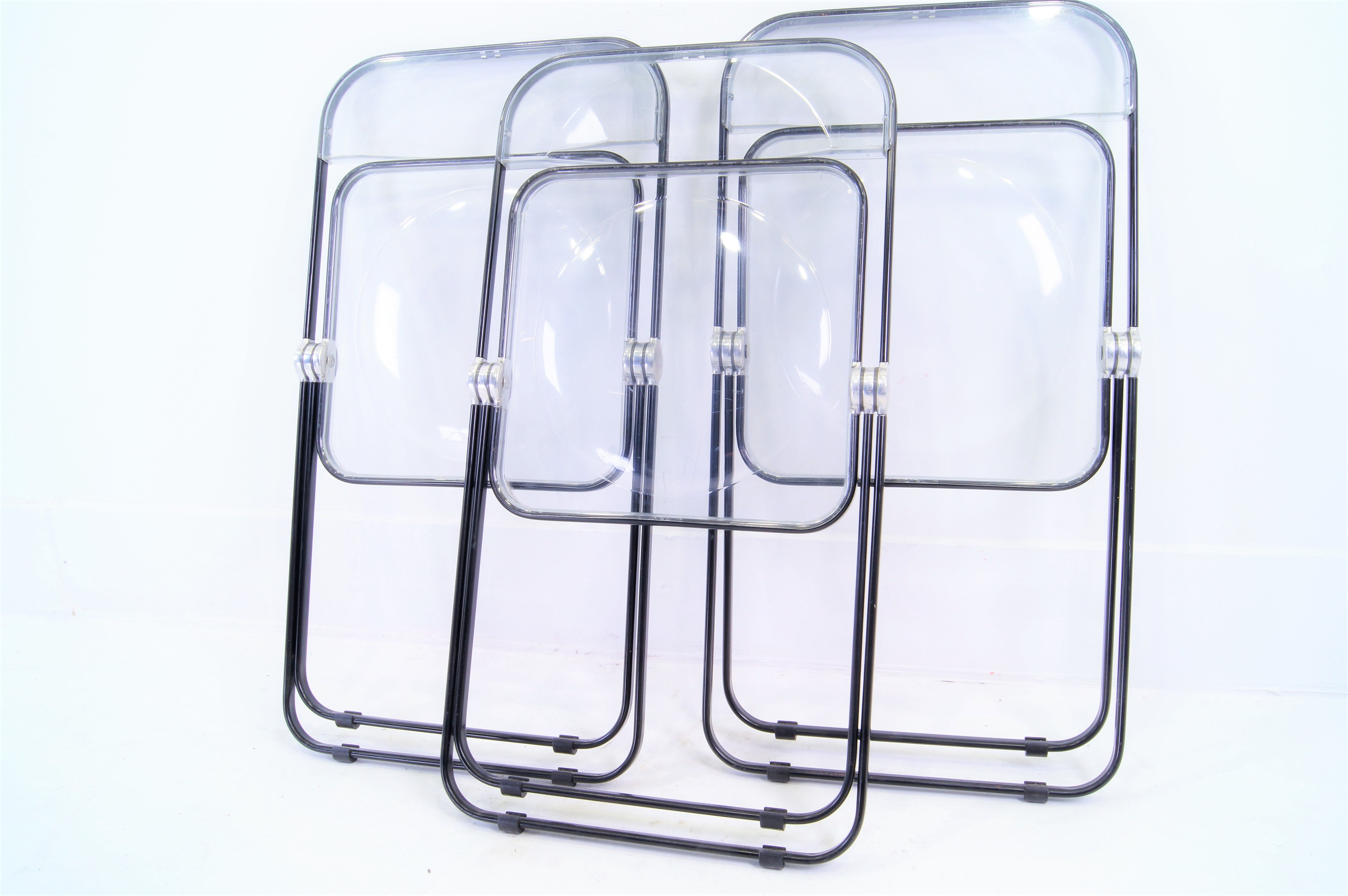 Suite de 3 chaises Plia Giancarlo Piretti pour Castelli