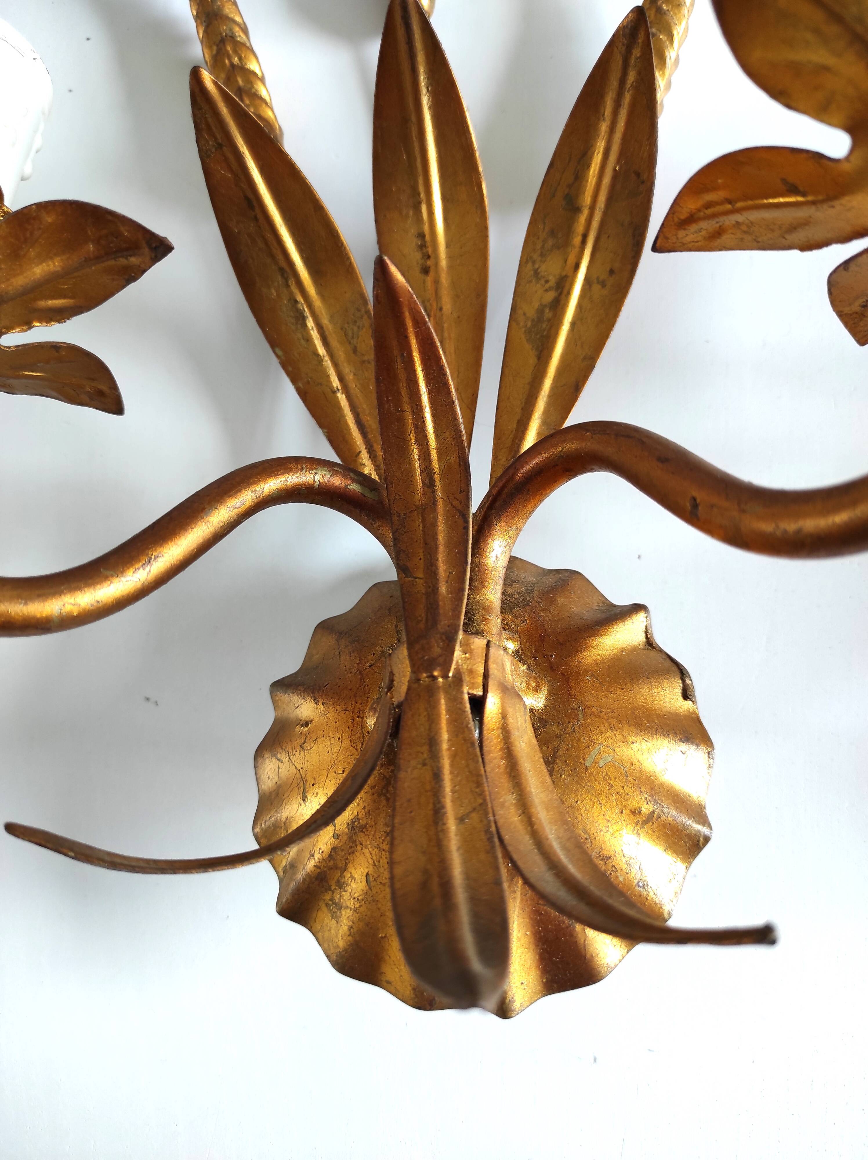 Pair of wall lights with ears of wheat decor