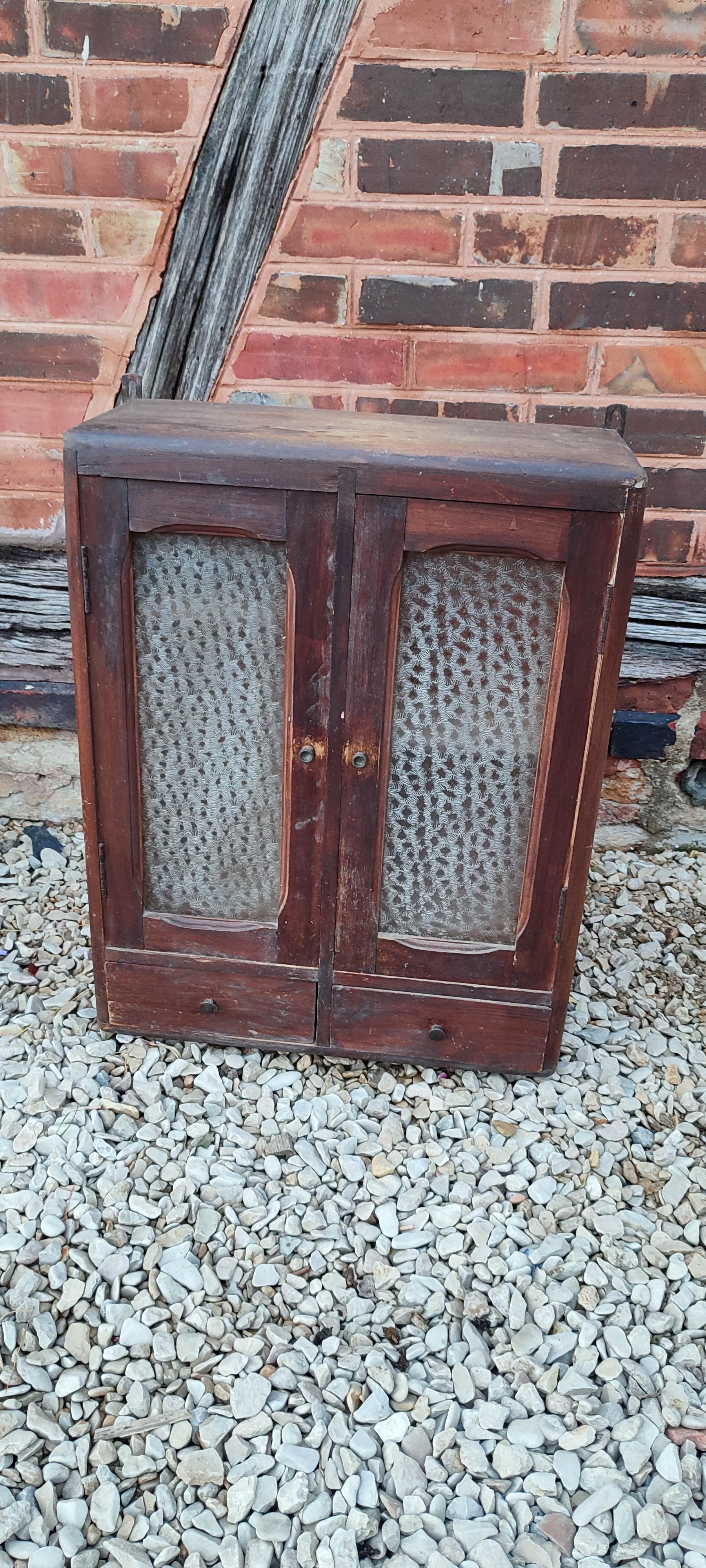 Wall-mounted medicine cabinet