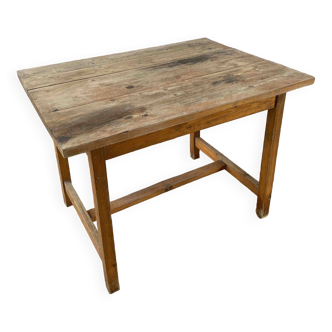 Farm table