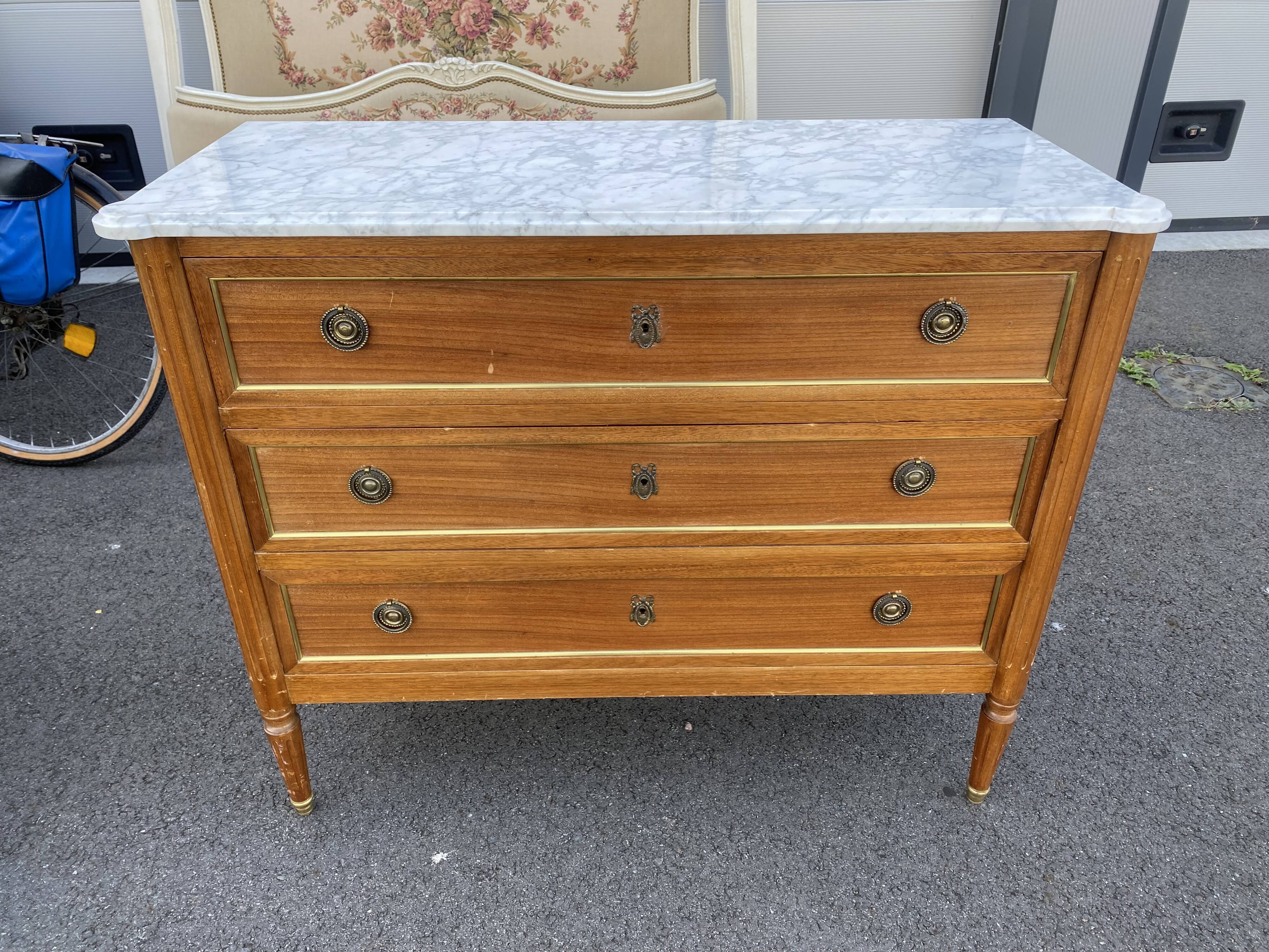 Louis XVI style chest of drawers Marble top White veined with ears