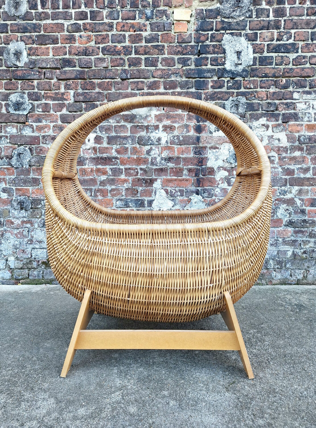 Vintage baby bed designed by Dirk Van Sliedregt for Gebroeders Jonkers, be