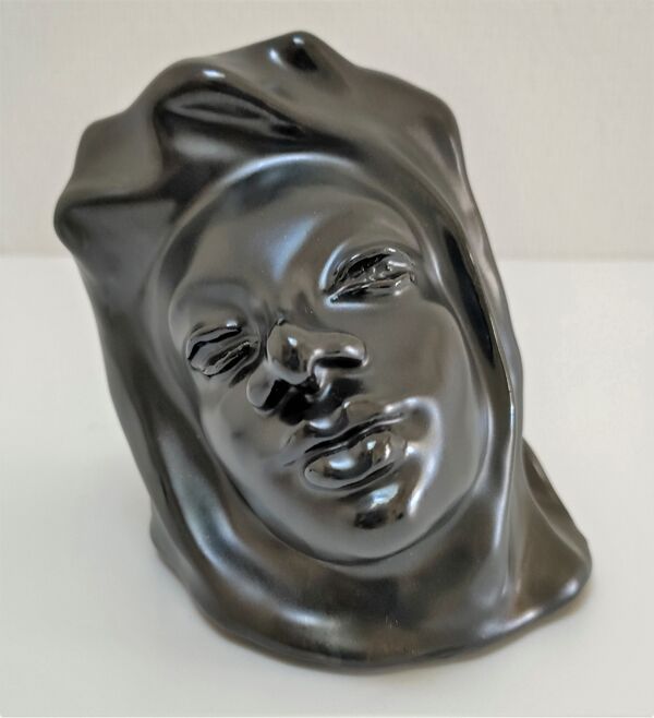 Cendrier anthropomorphe en céramique à figure de femme design années 60