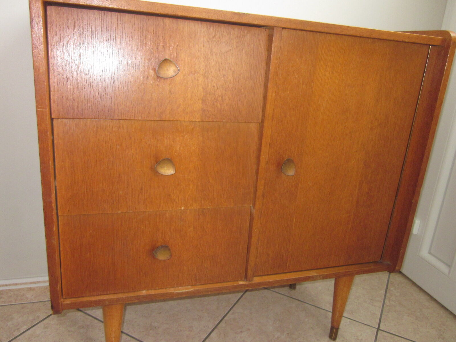 Vintage dresser