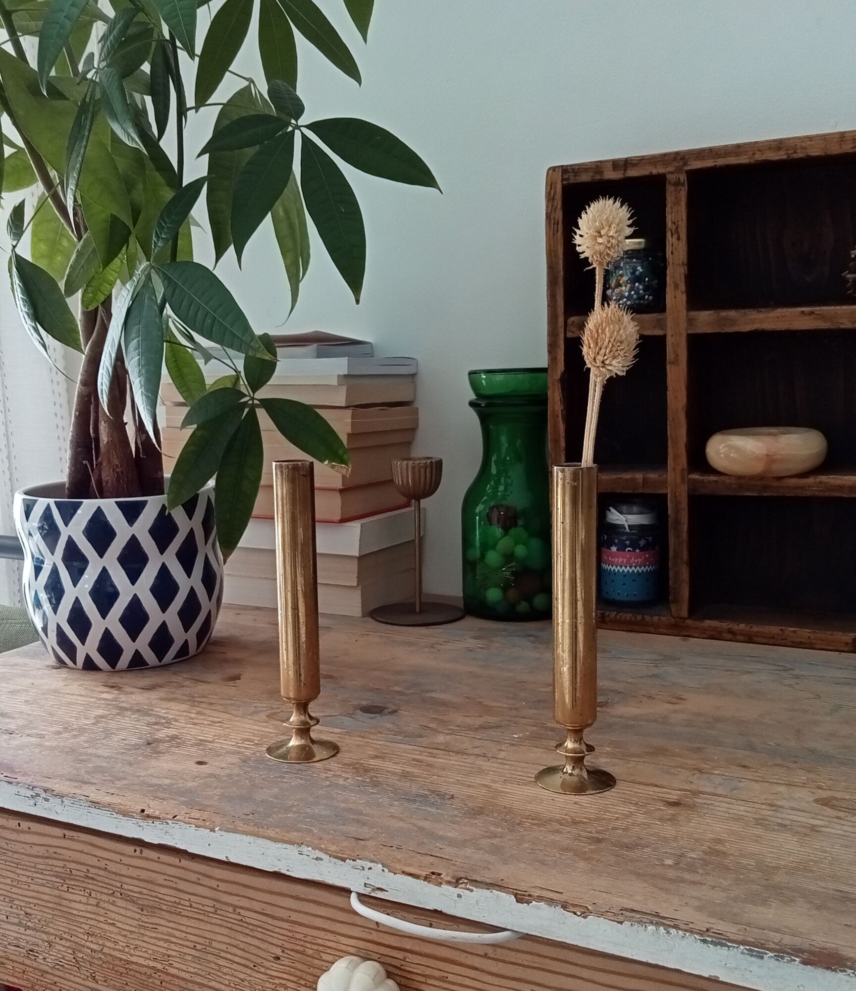 Pair of soliflores in solid brass folk art early twentieth century