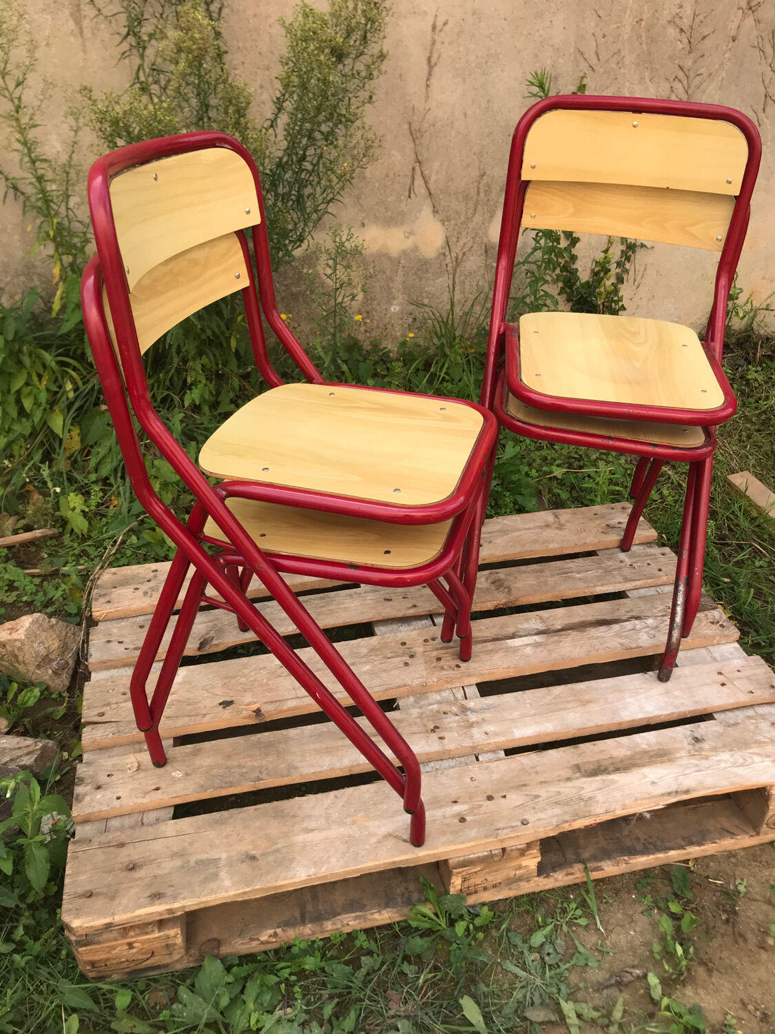 Chaises écoliers vintage