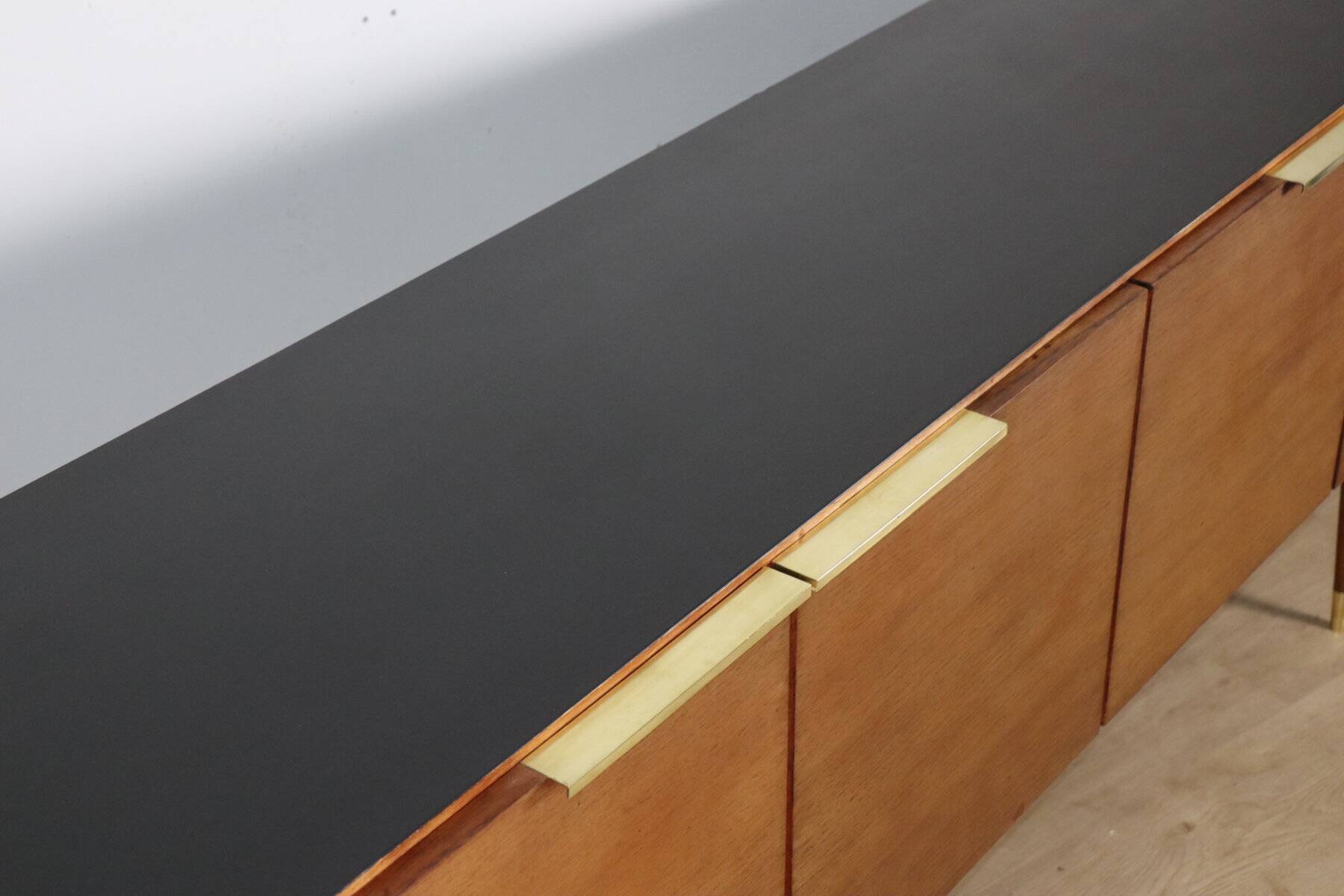 Enfilade vintage en teck et laiton - Années 70