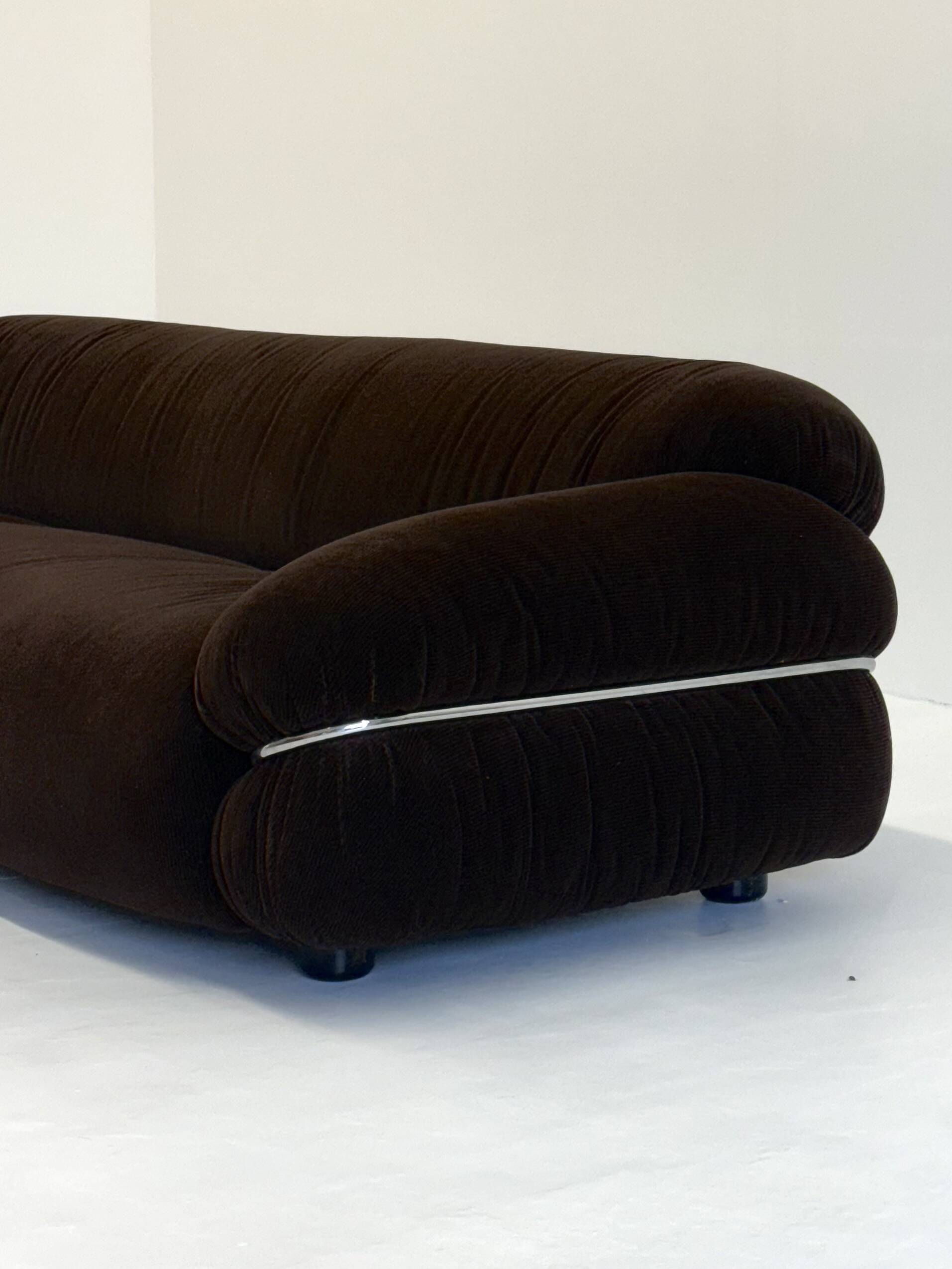 Dark brown vintage Sesann sofa Gianfranco Frattini for Cassina