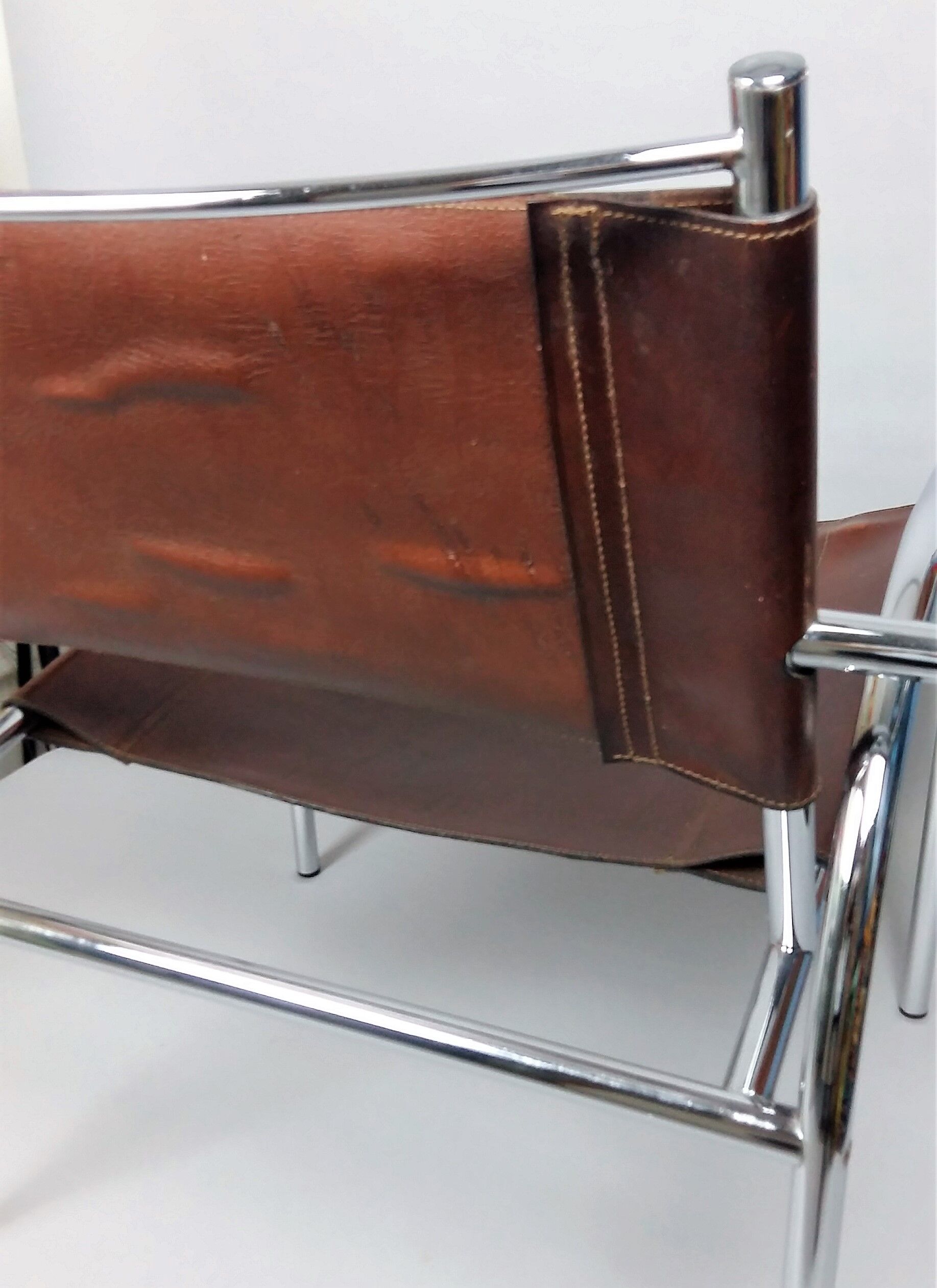 Pair of armchairs chromed metal and leather, 60 years