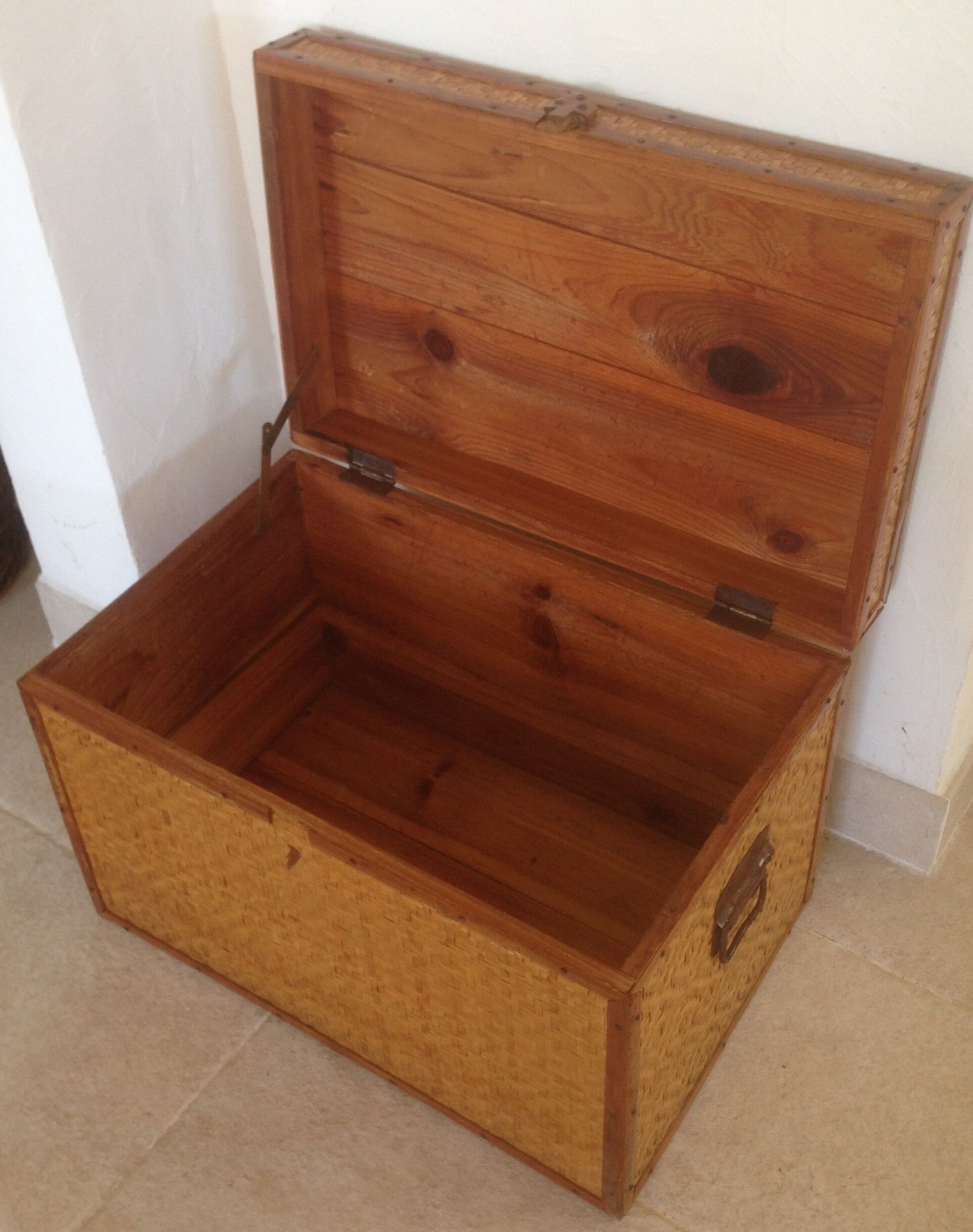 Trunk in wood, bamboo, caning Wicker woven circa 1960