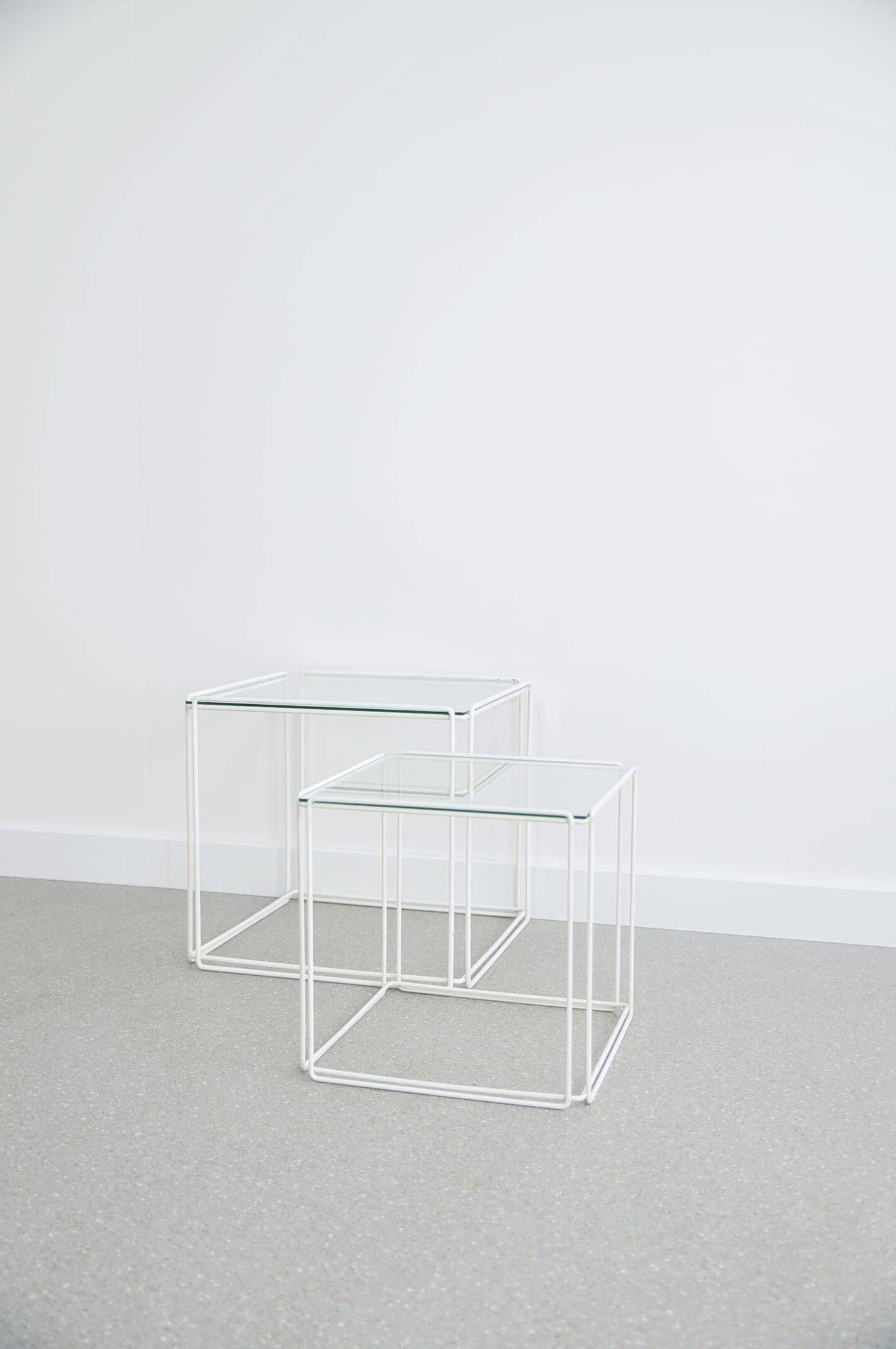 Tables gigognes blanches x2 Isocèle Max Sauze