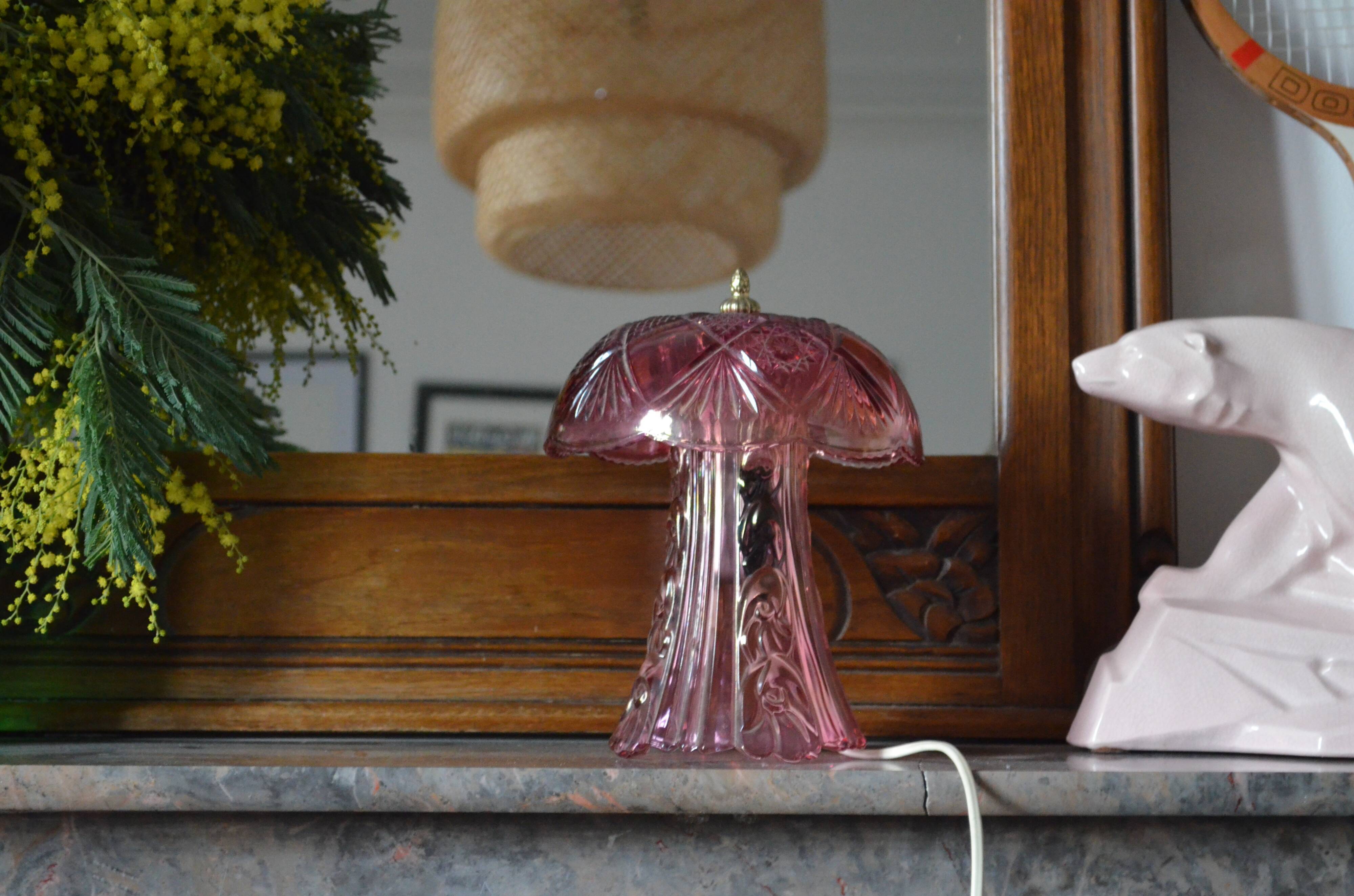 Mushroom lamp in rosaline