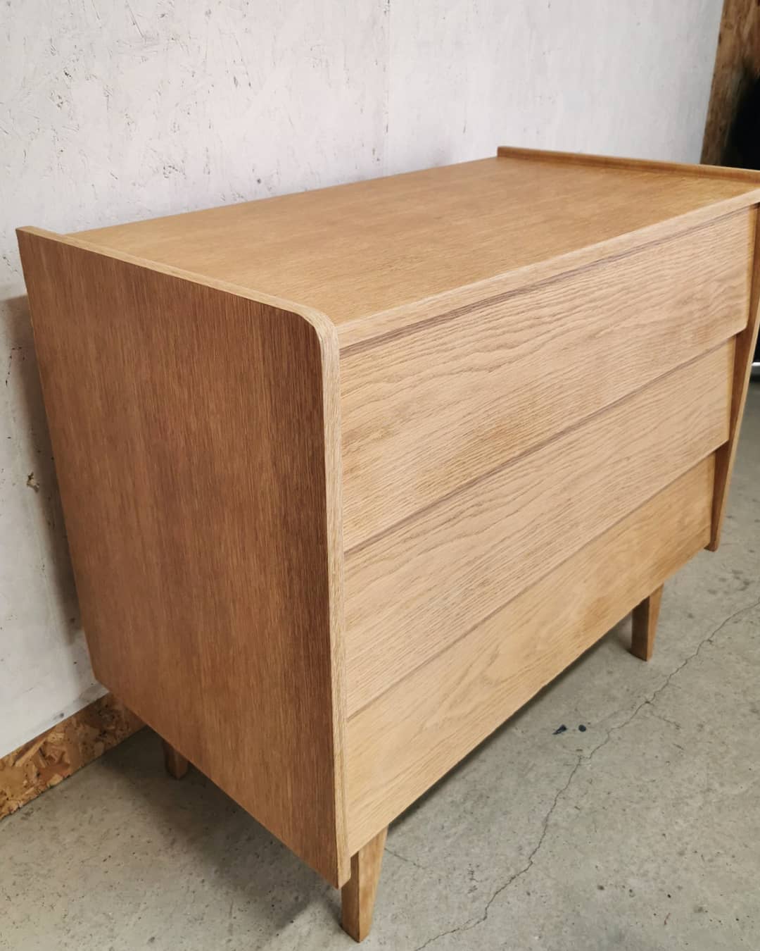 Vintage wooden chest of drawers