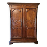 Armoire louis xiv en noyer massif du xviii ème siecle