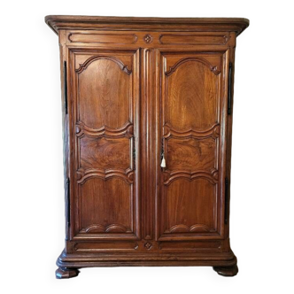 Louis xiv cabinet in solid walnut from the 18th century