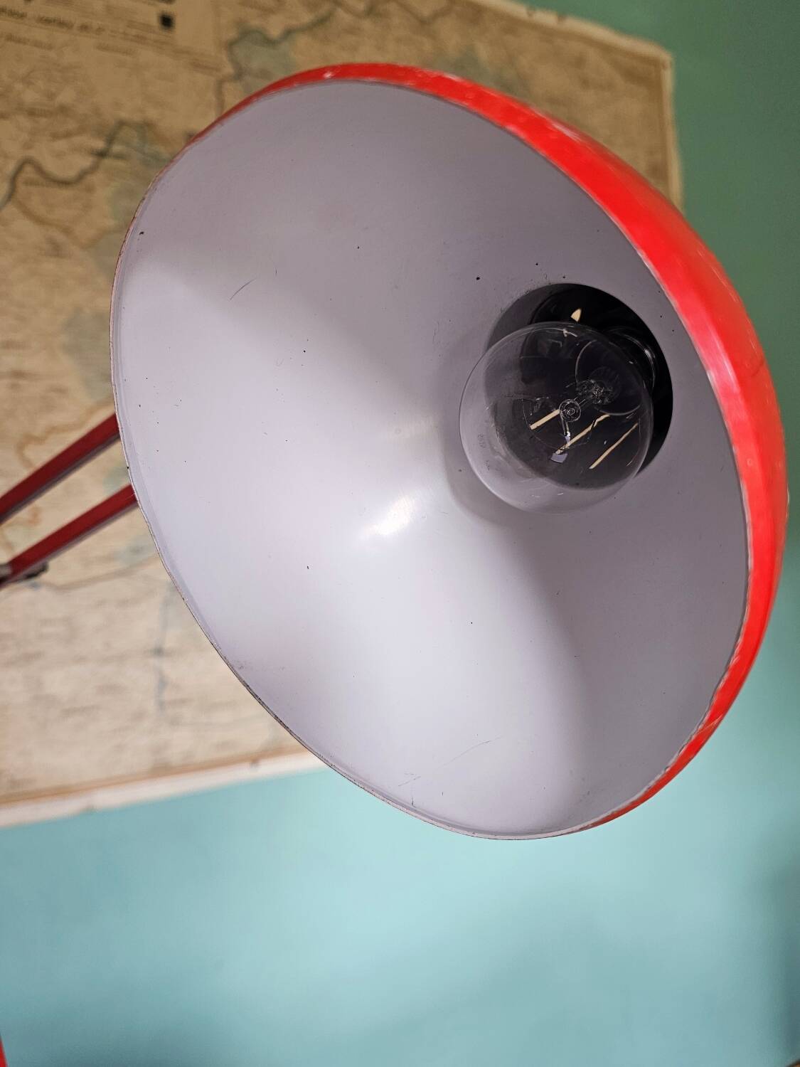 Red articulated workshop lamp