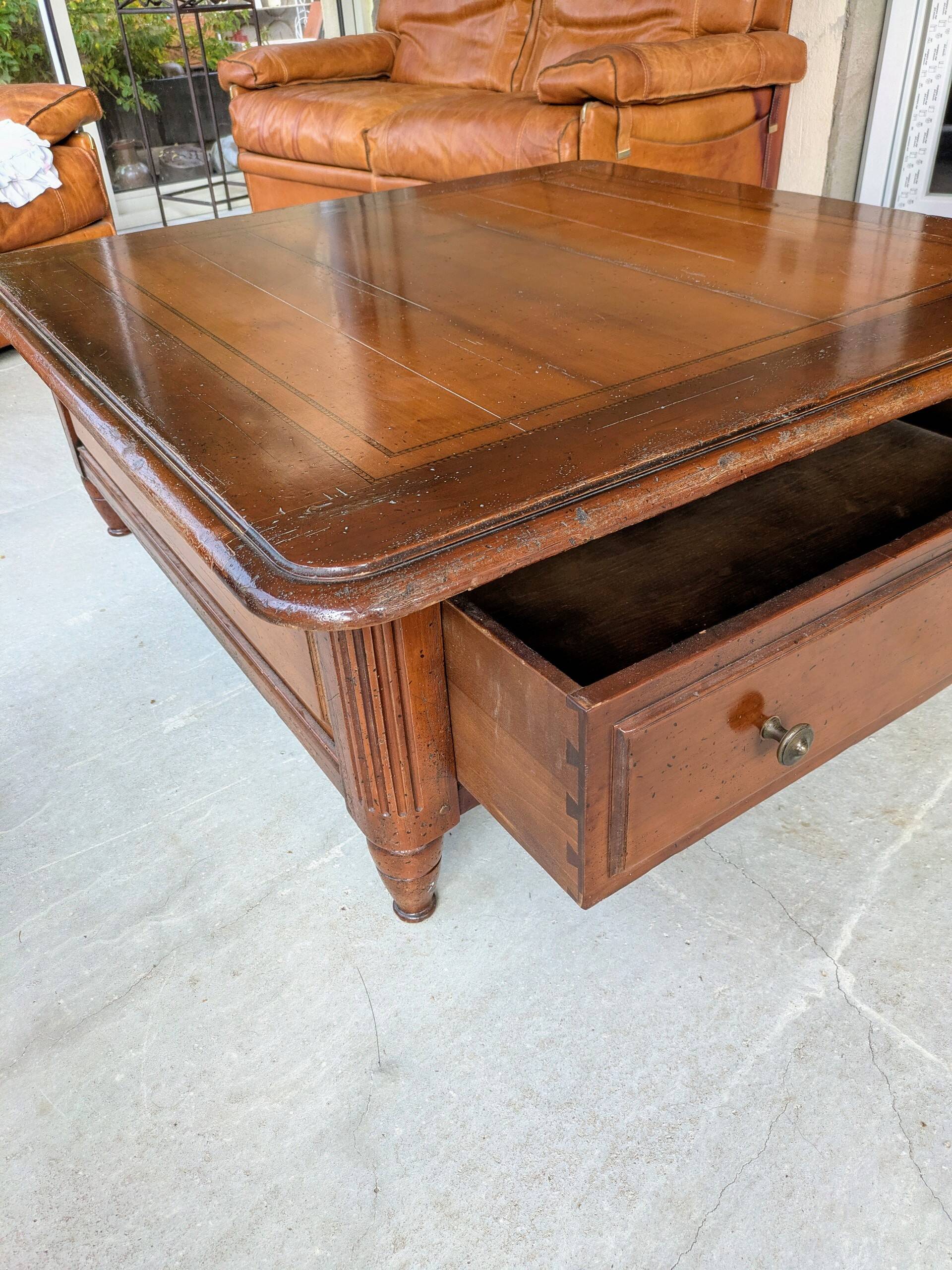 Table rectangulaire richelieu