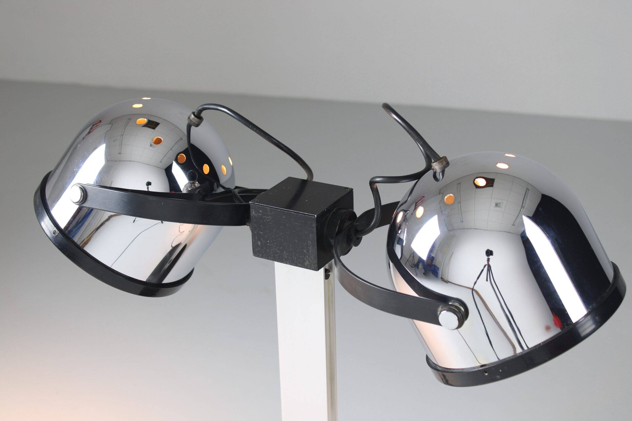 Lampe de table Trepiù argentée par Gae Aulenti & Livio Castiglioni pour Stilnovo, 1971