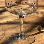 Lot de 7 coupes de champagne en cristal ciselé