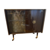 Display cabinet bar