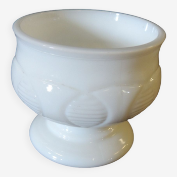 Small white opaline stand cup