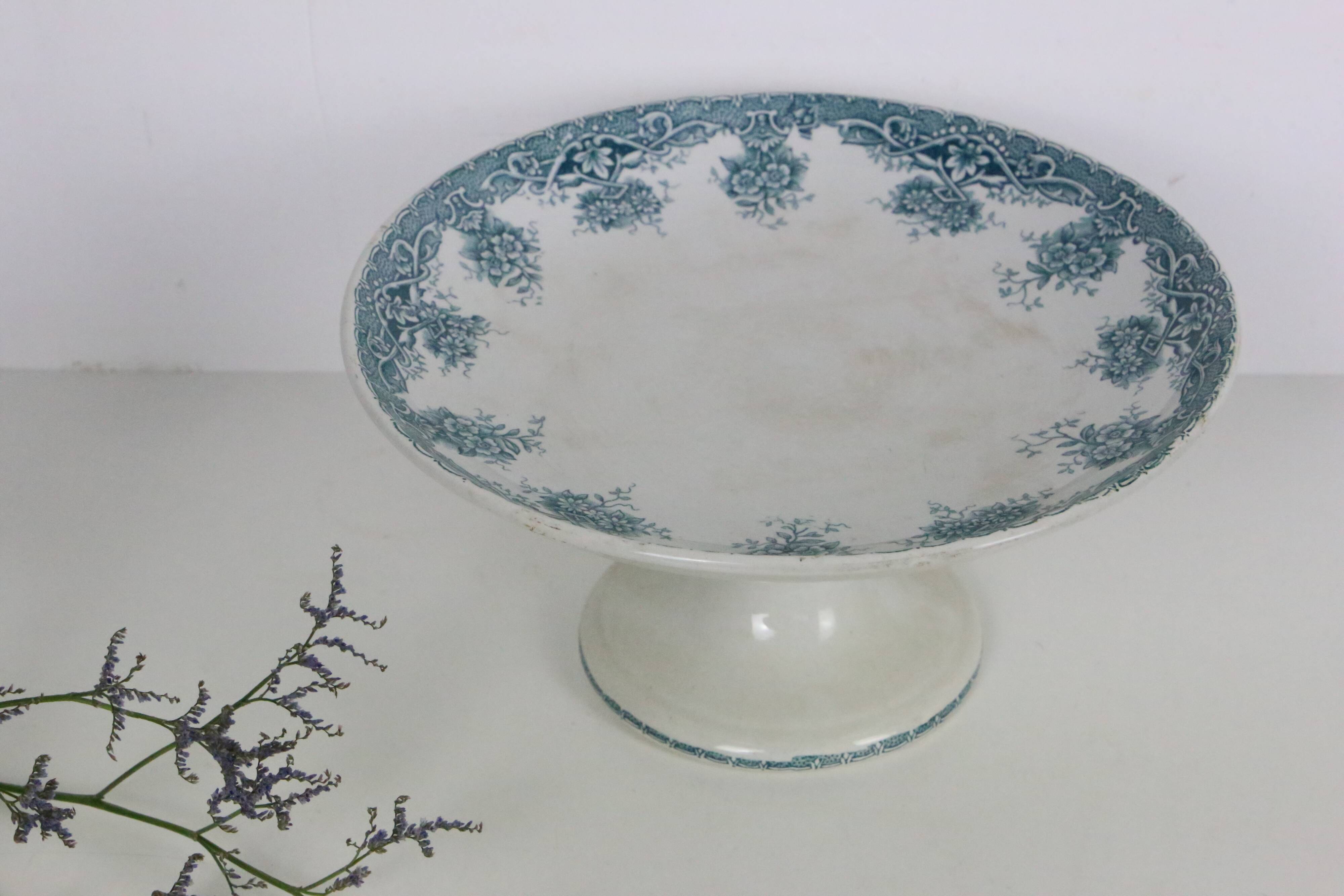 Old ceramic compote bowl, Prima de Saint Amand model, French manufacture, late 19th century