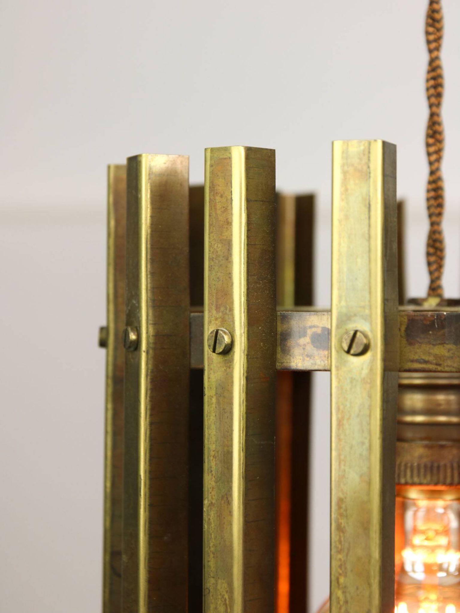 Lampe à suspension vintage en laiton italien, années 70