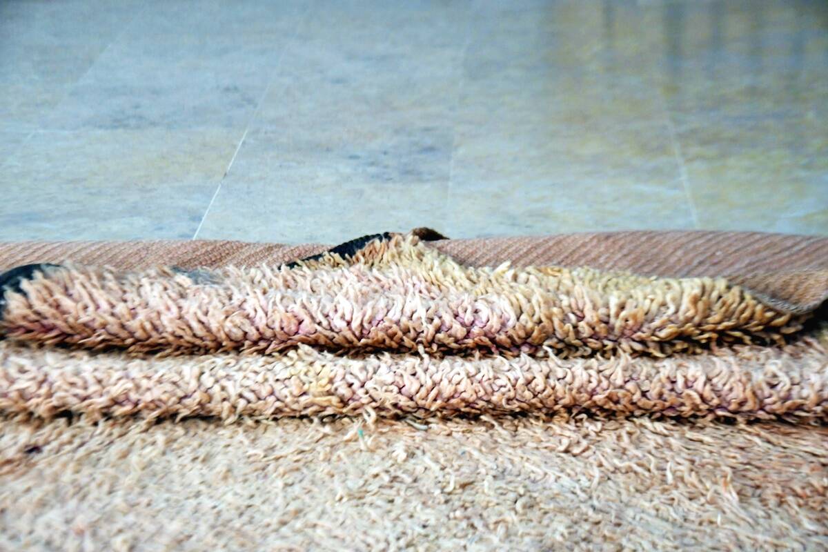 Moroccan Berber rug Beni Mguild vintage 320 x 220 cm