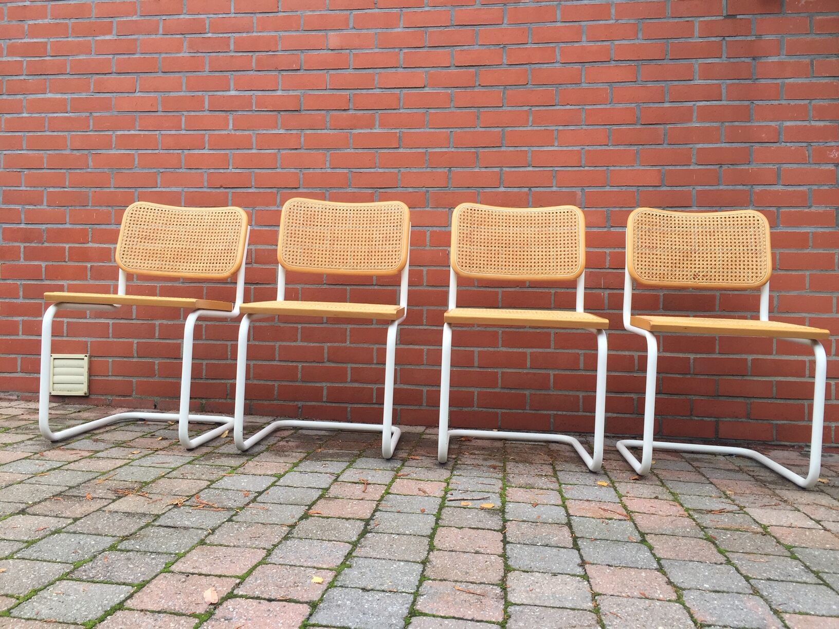 4 Wicker chairs