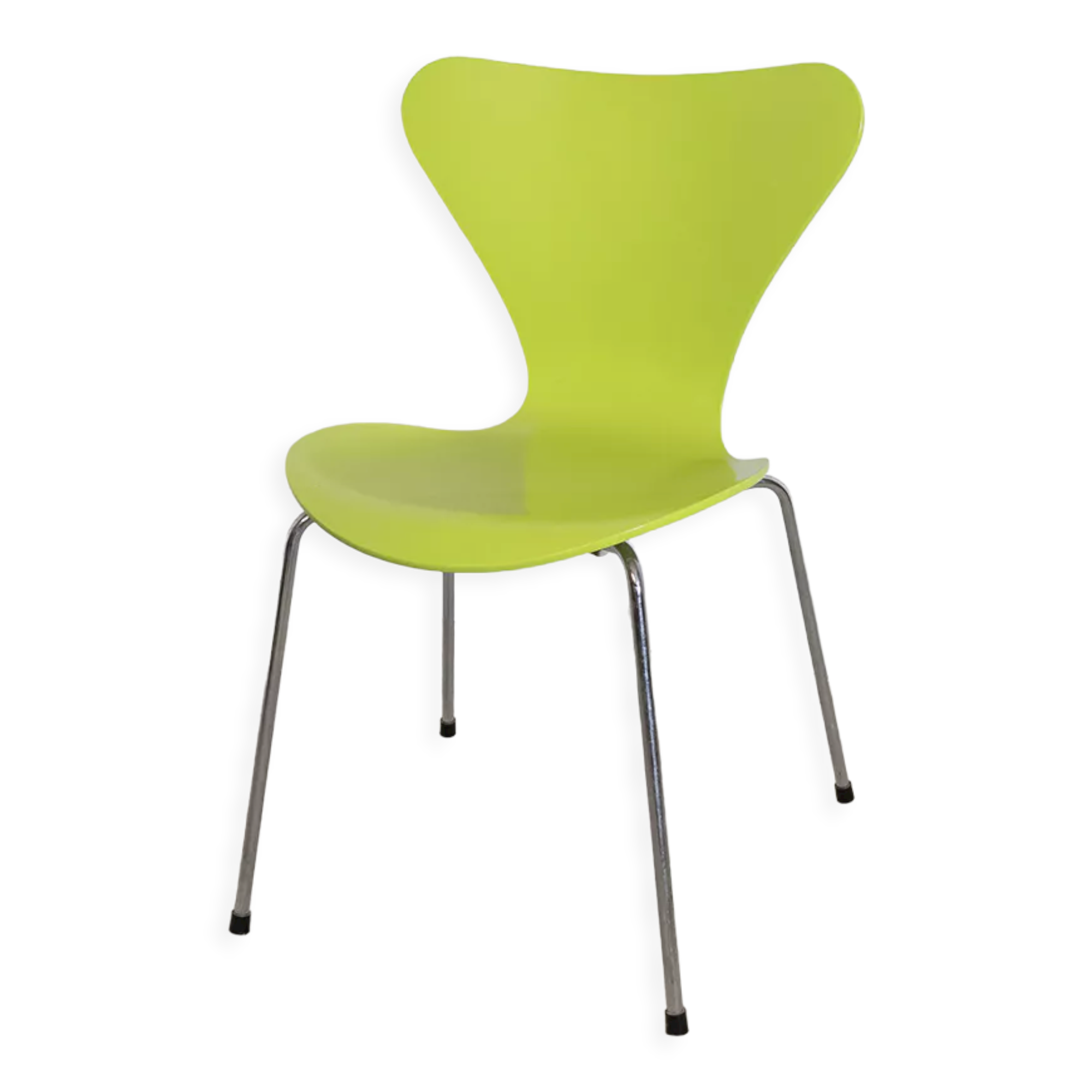 Serie 7 chair by Arne Jacobsen Fritz Hansen edition