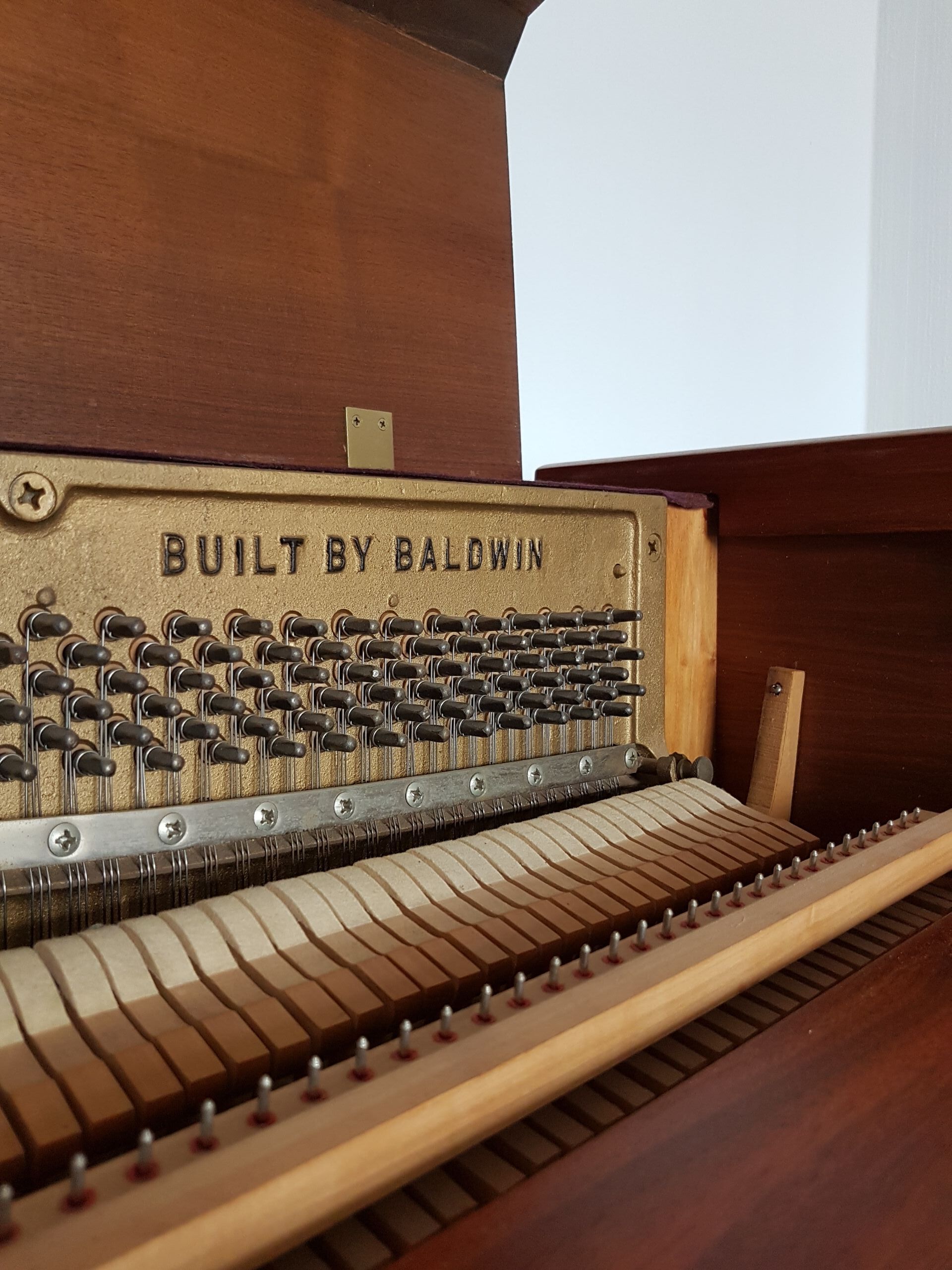 Piano Danois style Acrosonic par Baldwin