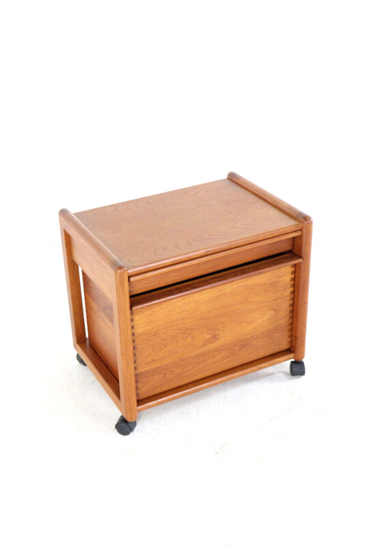 Table d'appoint Aksel Kjersgaard chariot n° 709 - design danois