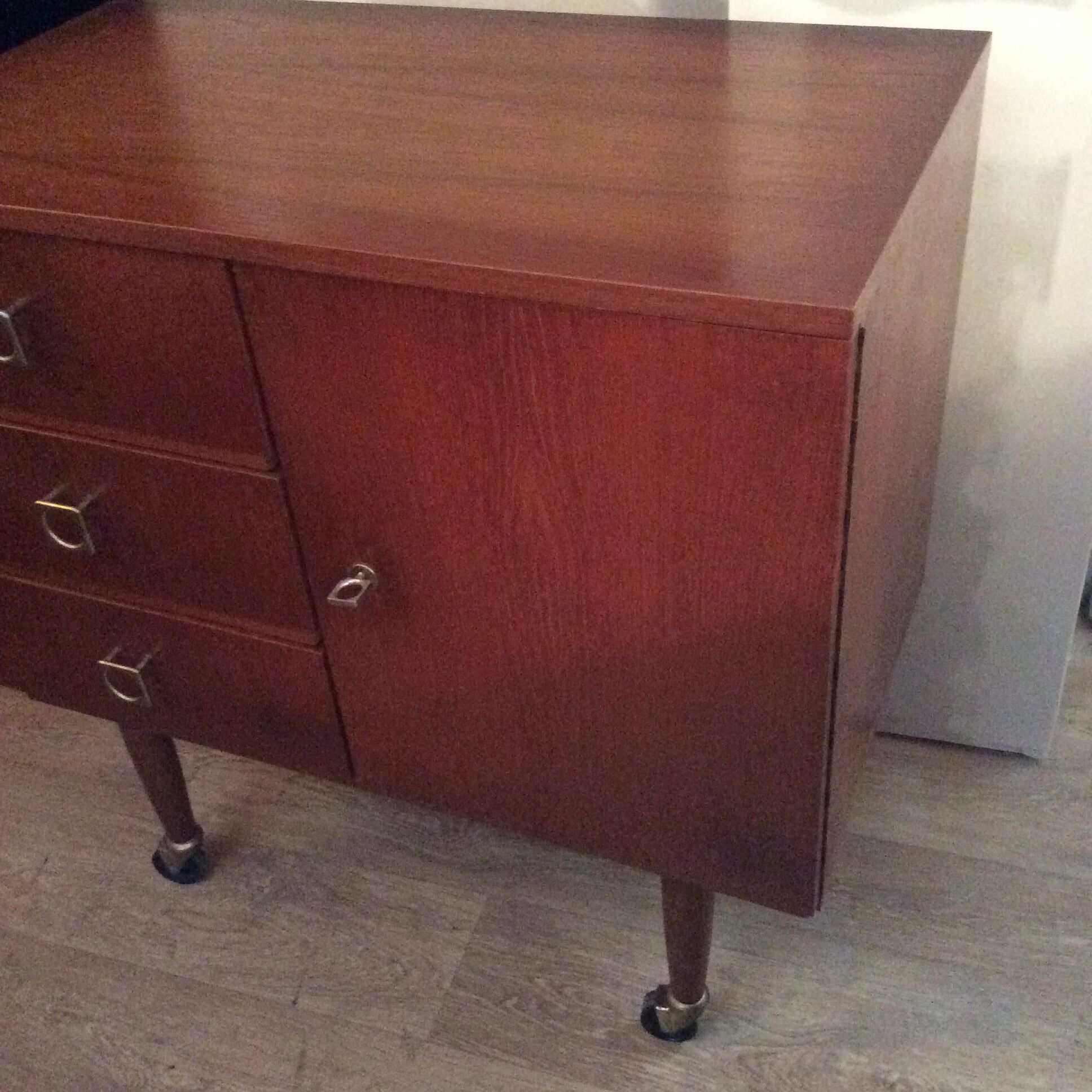 Meuble bar sur roulettes des années 60-70