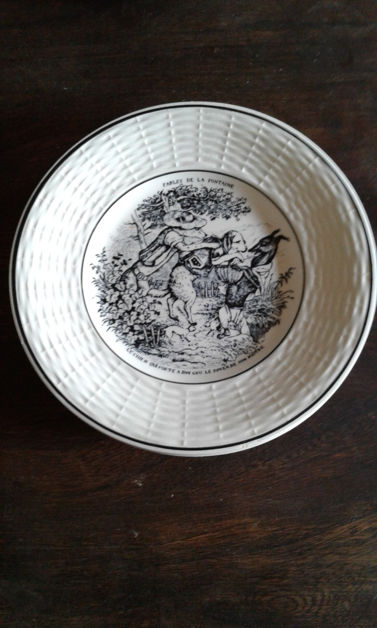 5 Jean de la Fontaine Sarreguemines themed plates