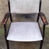 Fauteuil en bois et skaï