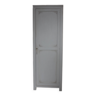 Bonnetière armoire parisienne