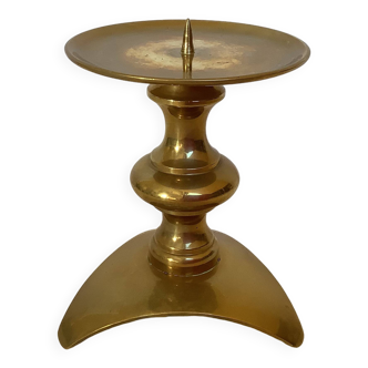 Brass tripod candle holder