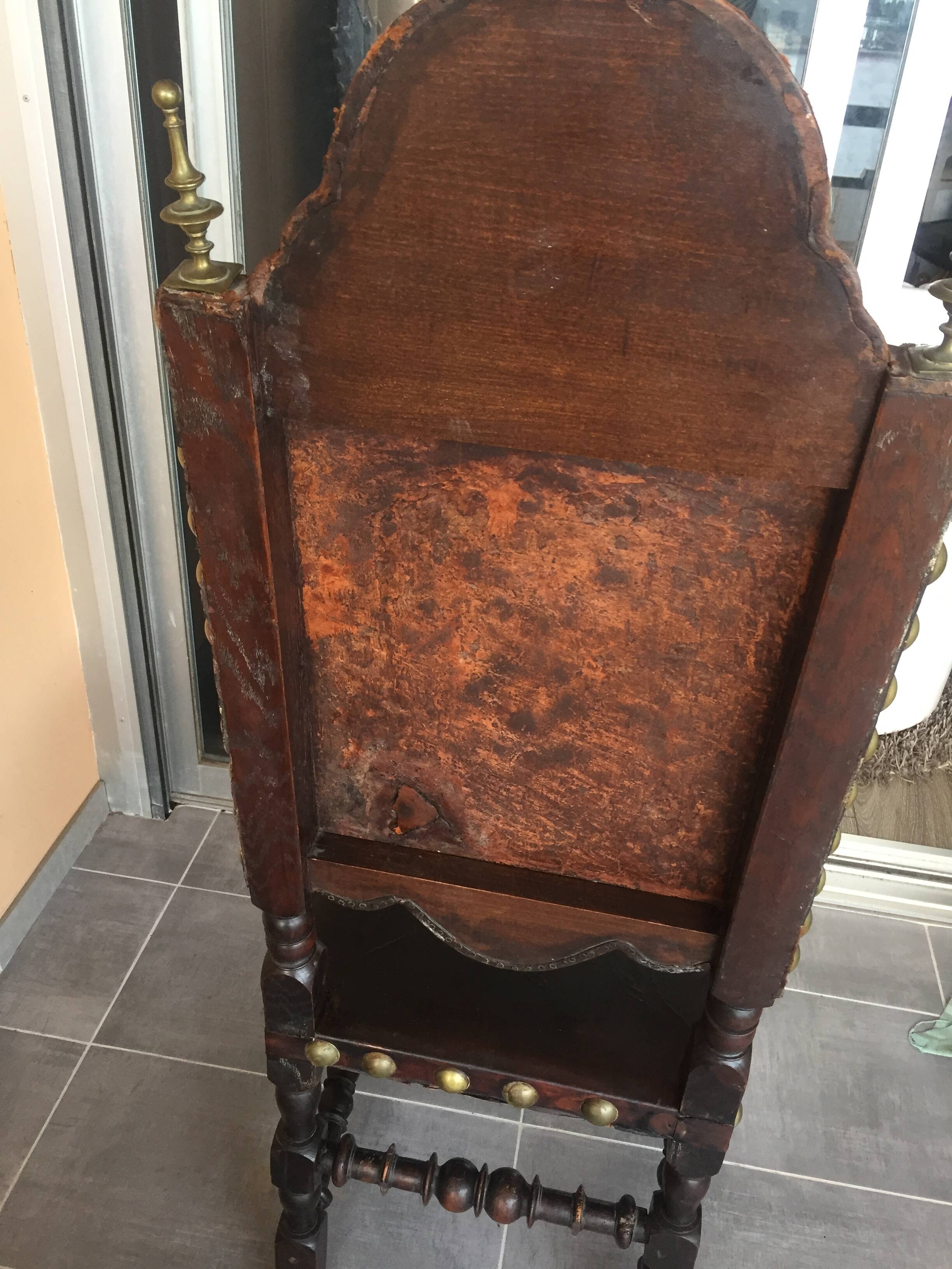 Paire de chaises en cuir de Cordoue