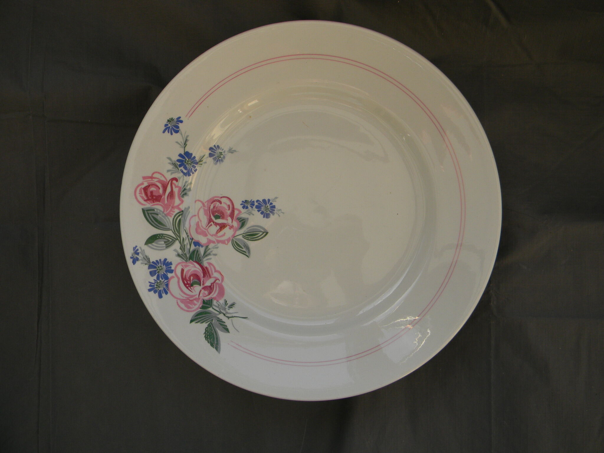 Cake plate, earthenware cup from luneville